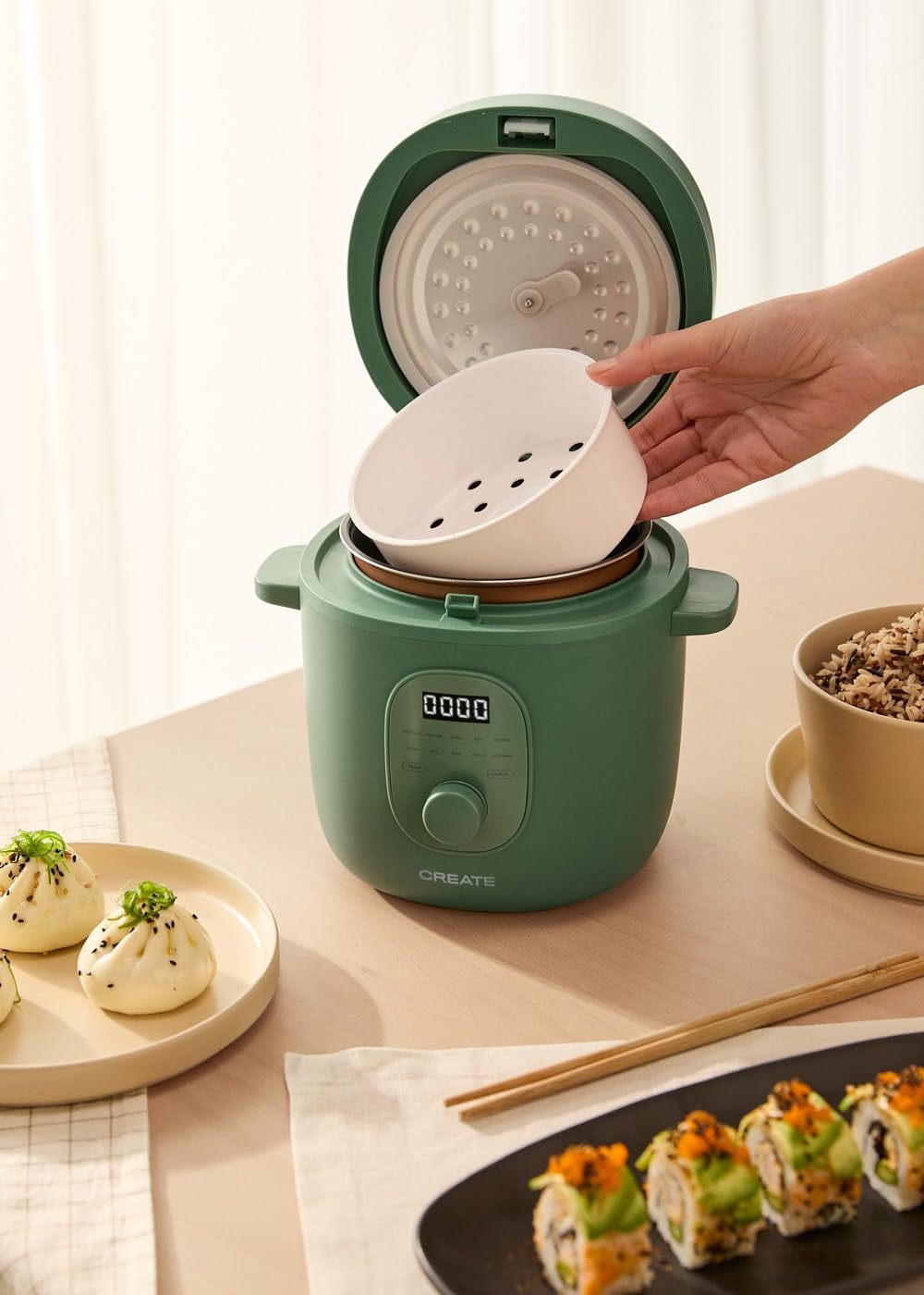 CREATE/RICE COOKER/Multifunktioneller Elektrischer Reiskocher 1.2L Salbeigrün/Programmierbar bis zu 24h, mit Dämpfeinsatz, bereitet Kuchen, Aufläufe oder Suppen zu, Warmhaltefunktion, 300W