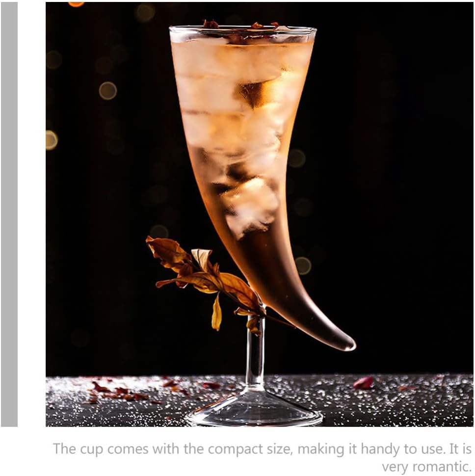 2Pcs Creative Cocktail Glasses 7.1oz Couple Horn Shape Whisky Glasses Moon Shape Champagne Glasses Vintage Drinking Glasses Wine Glassware Decorative Goblet for Wedding Holiday Party