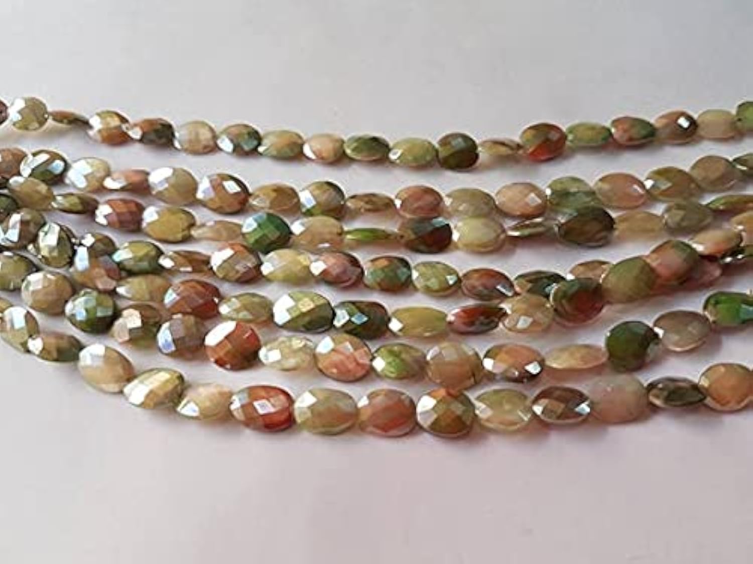 Pierre de lune verte LKBEADS perles ovales facettées 7x9mm pour création de bijoux