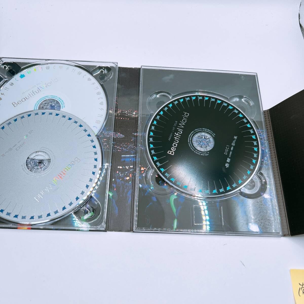 Amazon.co.jp: 3DVD嵐 ARASHI LIVE TOUR Beautiful World/初回