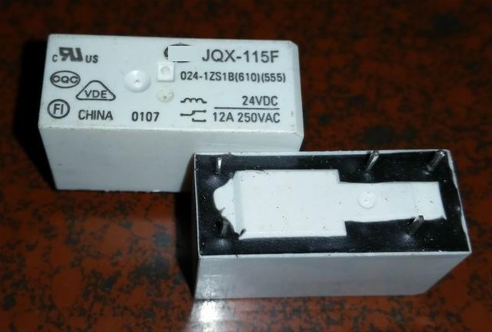 Relé JQX-115F 024-1ZS1B de 5 pines y 24V 12A para control de circuitos 3