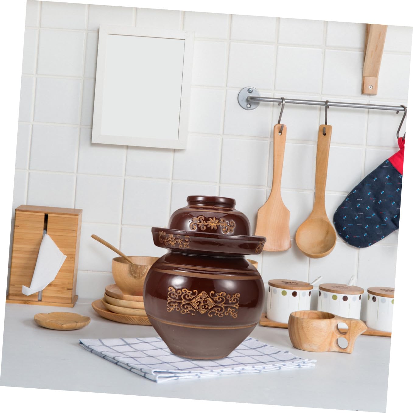 Amosfun Braunes Sauerkraut Aufbewahrungsglas 1 Satz aus Ton 2kg | Kleines Format, Leicht zu Tragen, für Lebensmittelgeschäft und Wohnheim, Keramik mit Zufälligem Muster