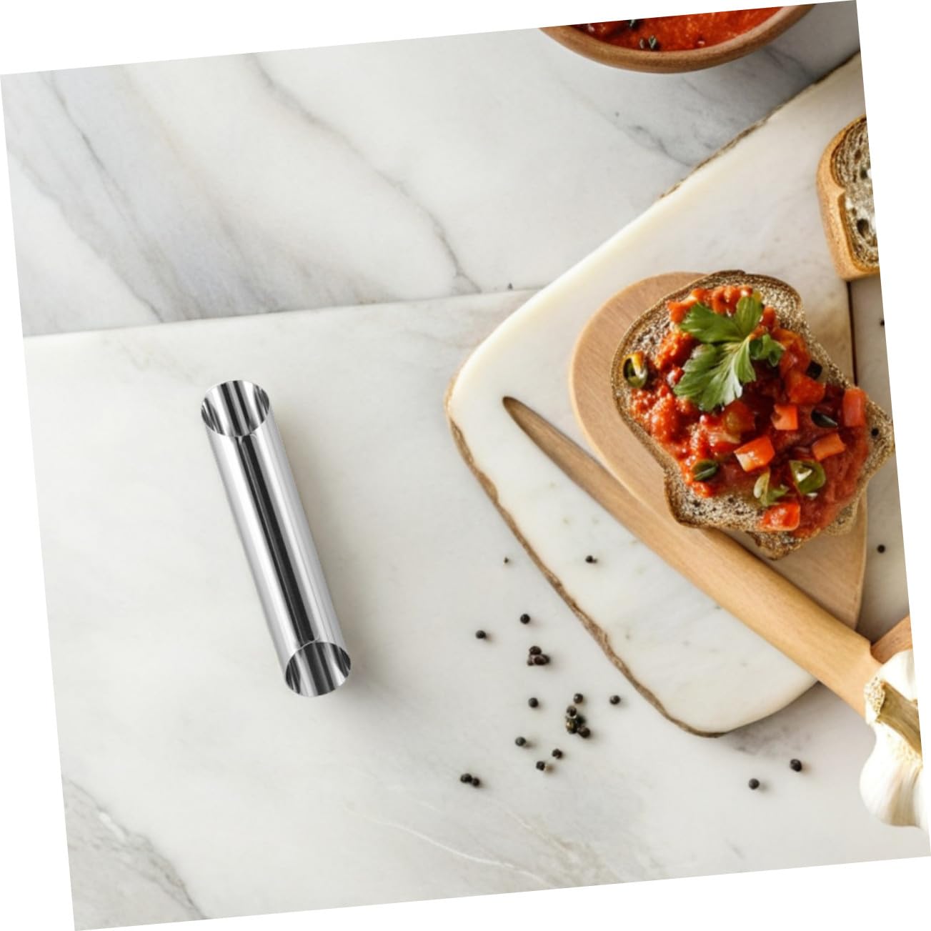 Ciieeo 35 Stück Edelstahl Cannoli Röhren mit Hohler Spiralstruktur Dualer Richtung und Gleichmäßiger Croissant Formung Vielseitig für Kommerzielles und Heimbacken in Silber