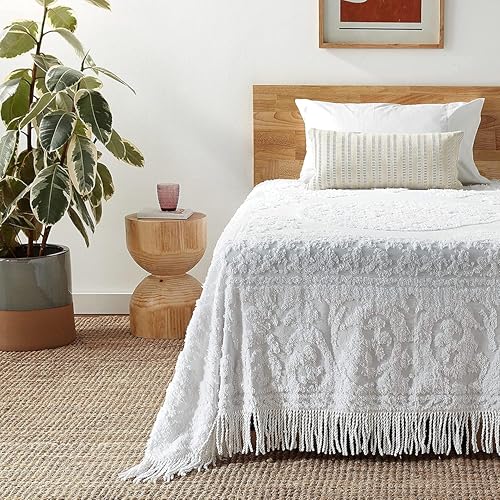 Image of Beatrice Home Fashions Medallion Queen Cotton Chenille Bedspread, White