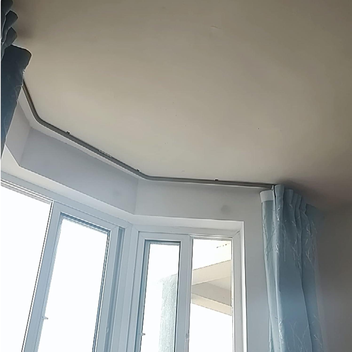 Binario per tende curvo flessibile per montaggio a soffitto per ospedale asta regolabile per schermi di privacy e separazione dello spazioDurevole e facile installazione