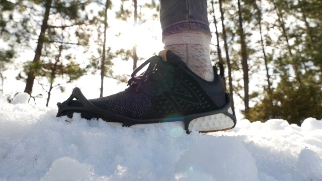 Amazon.com: Yaktrax Hiking and Walking Traction Cleats for Snow