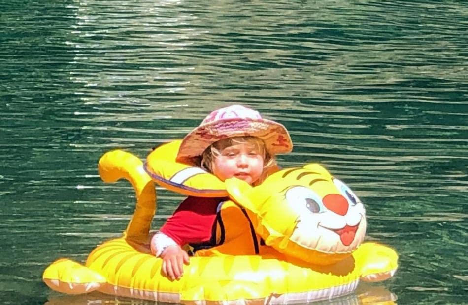 Akshaj New Tiger Shape Inflatable Kiddie Swim Pool Water Float Ring Tube with Handles Boat for Kids Sitting Rider for 0-3 Years Babies 3