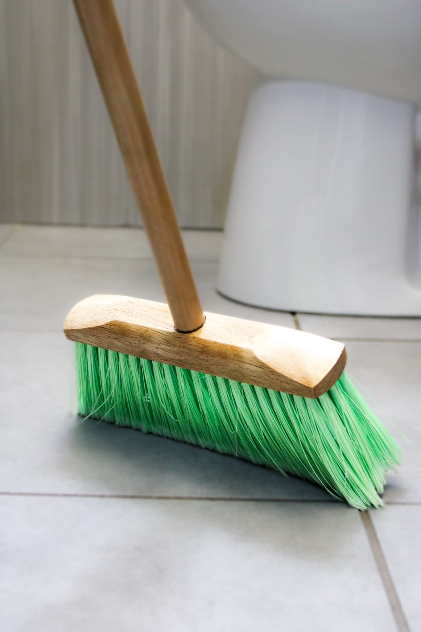 Robuste Holzbesen für drinnen und draußen, Kehrmaschine, Ersatz-Borsten, weiche Borsten, ideal für Zuhause, Küche, Zimmer, Büro, Terrasse, Deckboden (Besenkopf mit Griff)