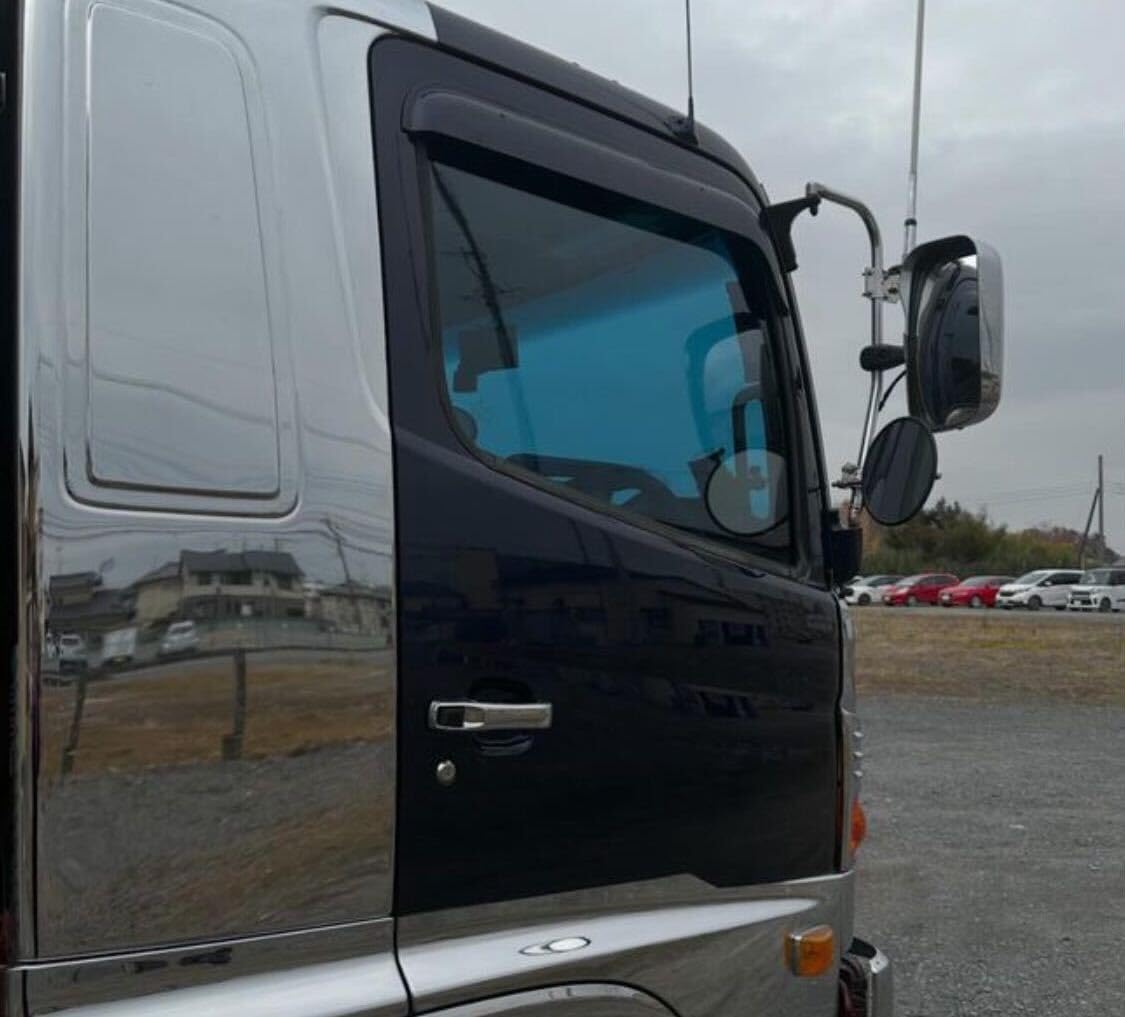 ガラス用フィルム トラック用 カット済みフィルム 運転席 助手席2枚セット ガラス用フィルム トラック用 カット済みフィルム 運転席 助手席