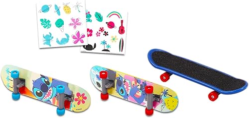 Miniatura 2 de Juego de juguetes de diapasón Stitch ~ Paquete de 3 piezas con patineta de dedo de puntada para niños, calcomanías de Lilo and Stitch y un colgador