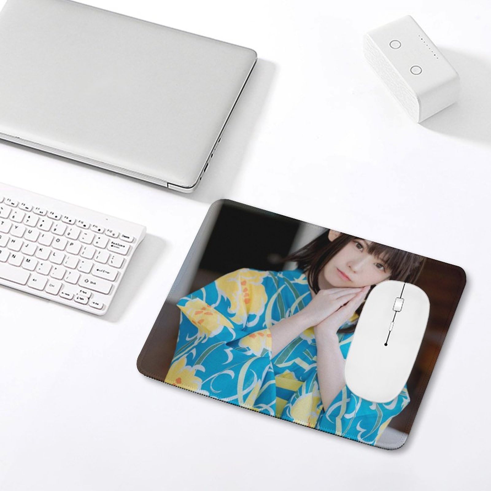 Amazon.co.jp: マウスパッド えなこ (90) ゲーミング 可愛い マウス