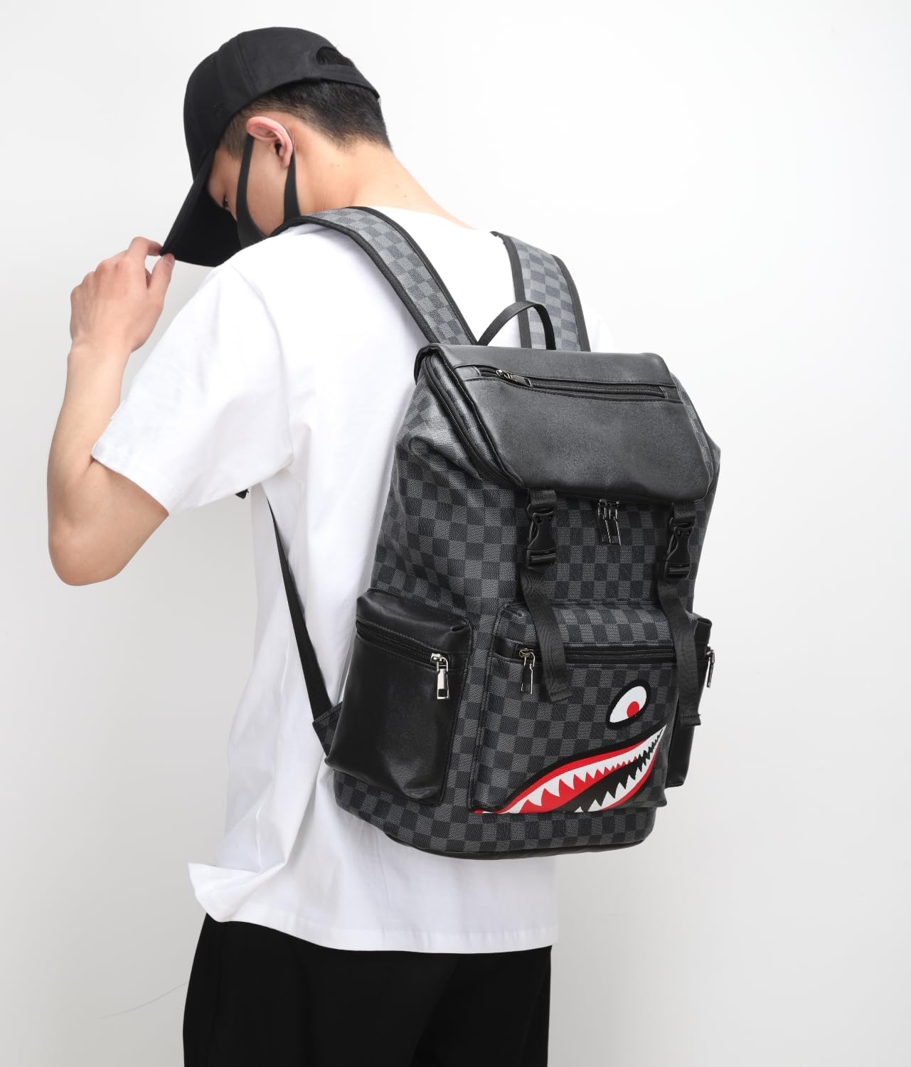 Leather laptop backpack, PU leather backpack Men Women, casual backpack, water-resistant, for daily commuting, work travel (Black-L)