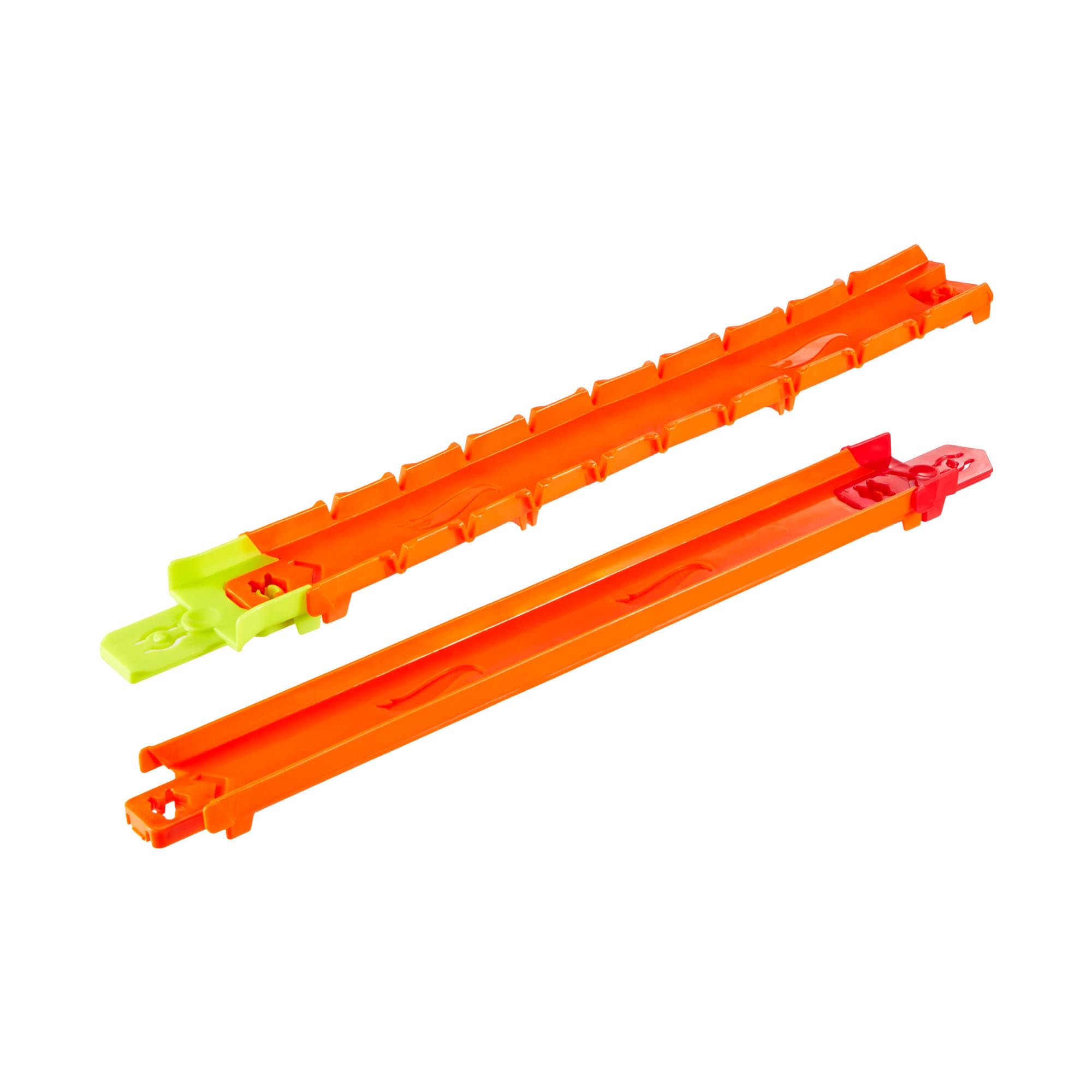Hot Wheels - Track Creator Starter Pack, Set con macchinina in Scala 1:64 Inclusa e 3 Metri di Pezzi Speed Snap Track e Altri Pezzi con 2 adattatori, Giocattolo per Bambini, 3+ Anni, JDW43