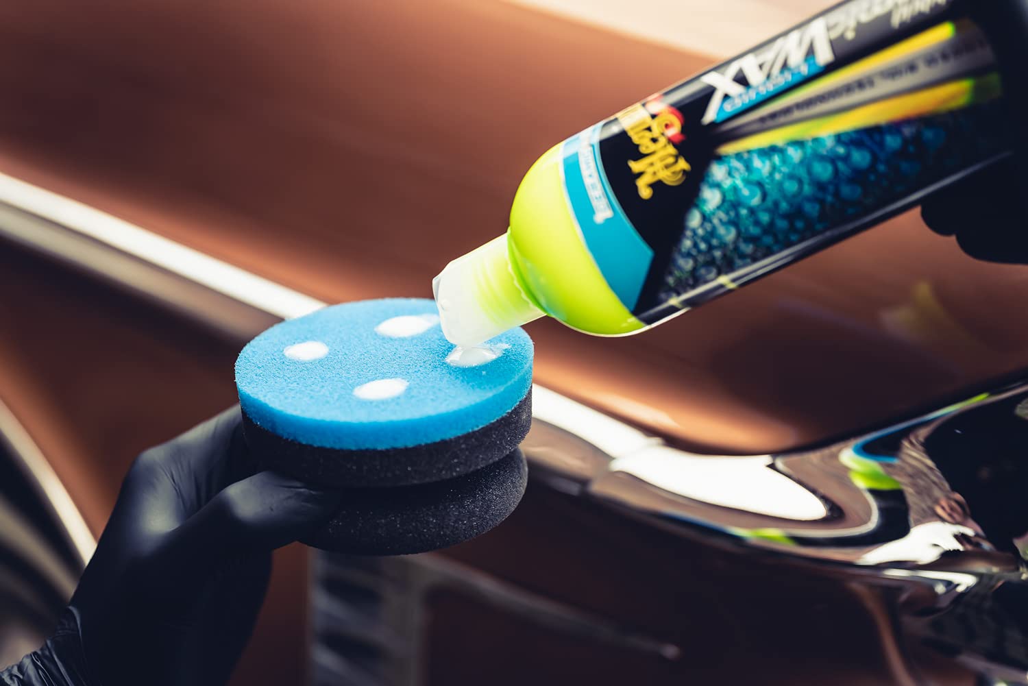 detailmate Meguiars - Kit de cuidado para el coche, cera líquida híbrida de cerámica de 473 ml, gamuza de microfibra azul 550 GSM + esponja de aplicación de cera, sellado para el cuidado del vehículo