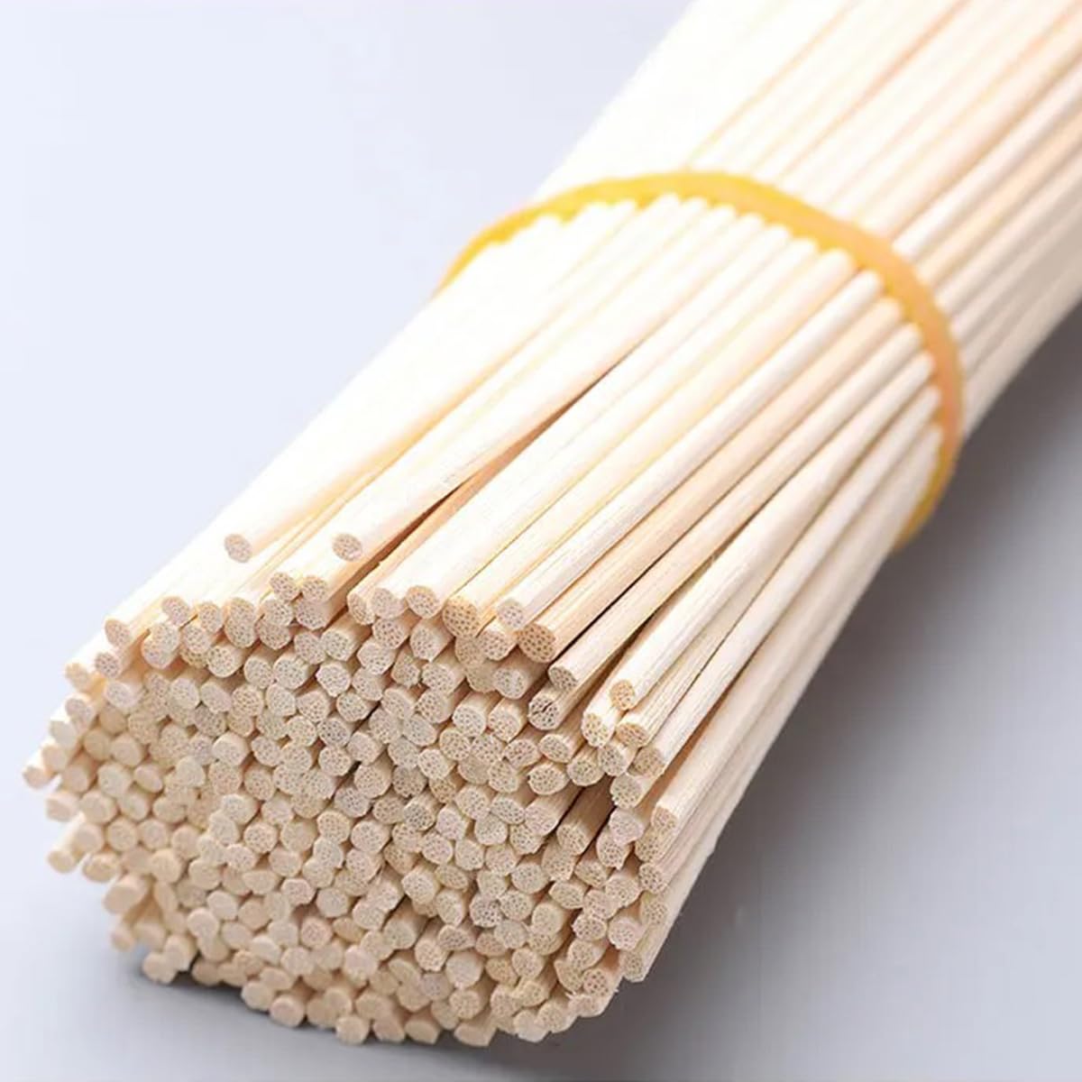 ECYC Ltd 100 Pcs 8.66 Inch Reed Diffuser Sticks, Natural Rattan Wood Diffuser Sticks Replacement Refill Diffuser Sticks for Essential Oil, Aroma Oil, Air Freshener, Diameter 3mm