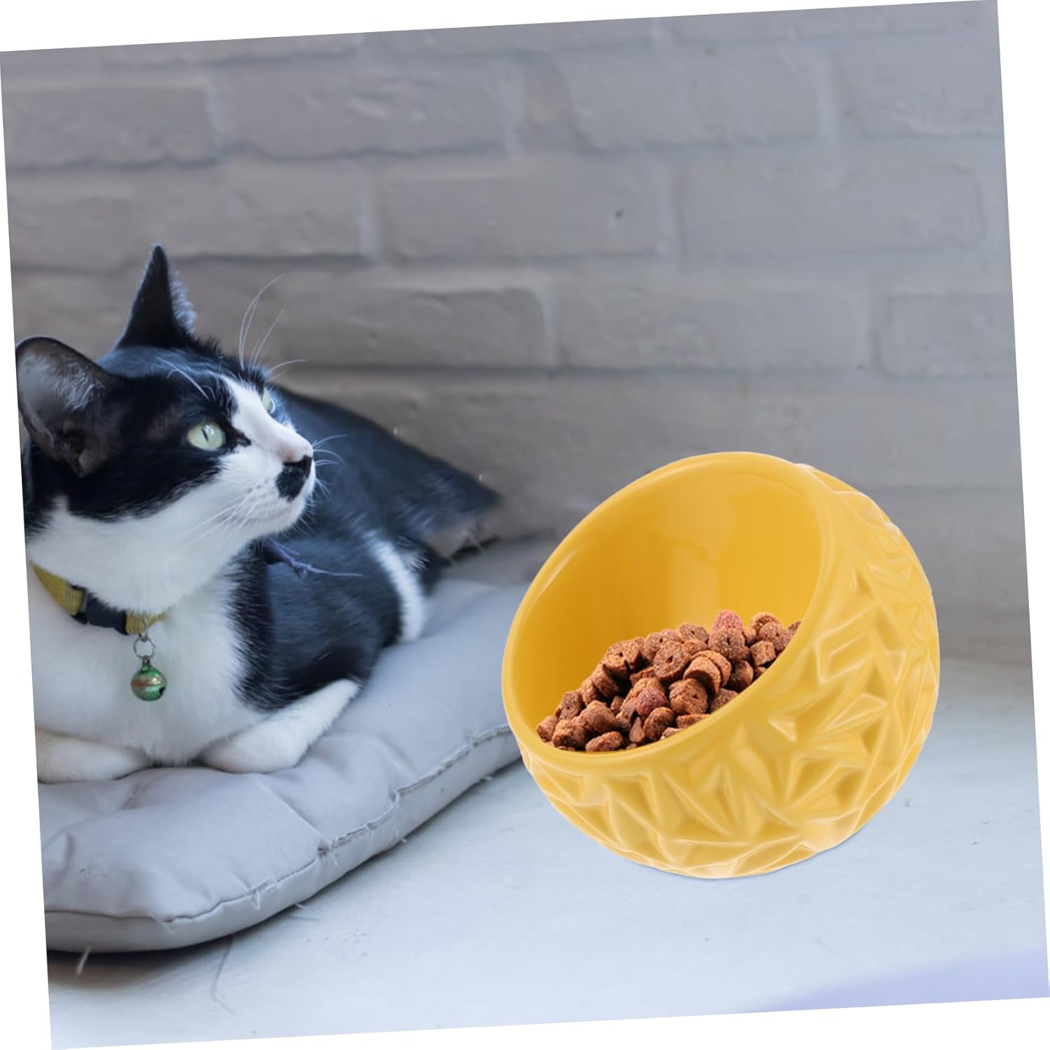 Yardwe Multi-Function Ceramic Cat Feeder Bowl Anti-Spill Geometric Design Yellow Household Kitten Feeding Accessory Easy to pet Dish