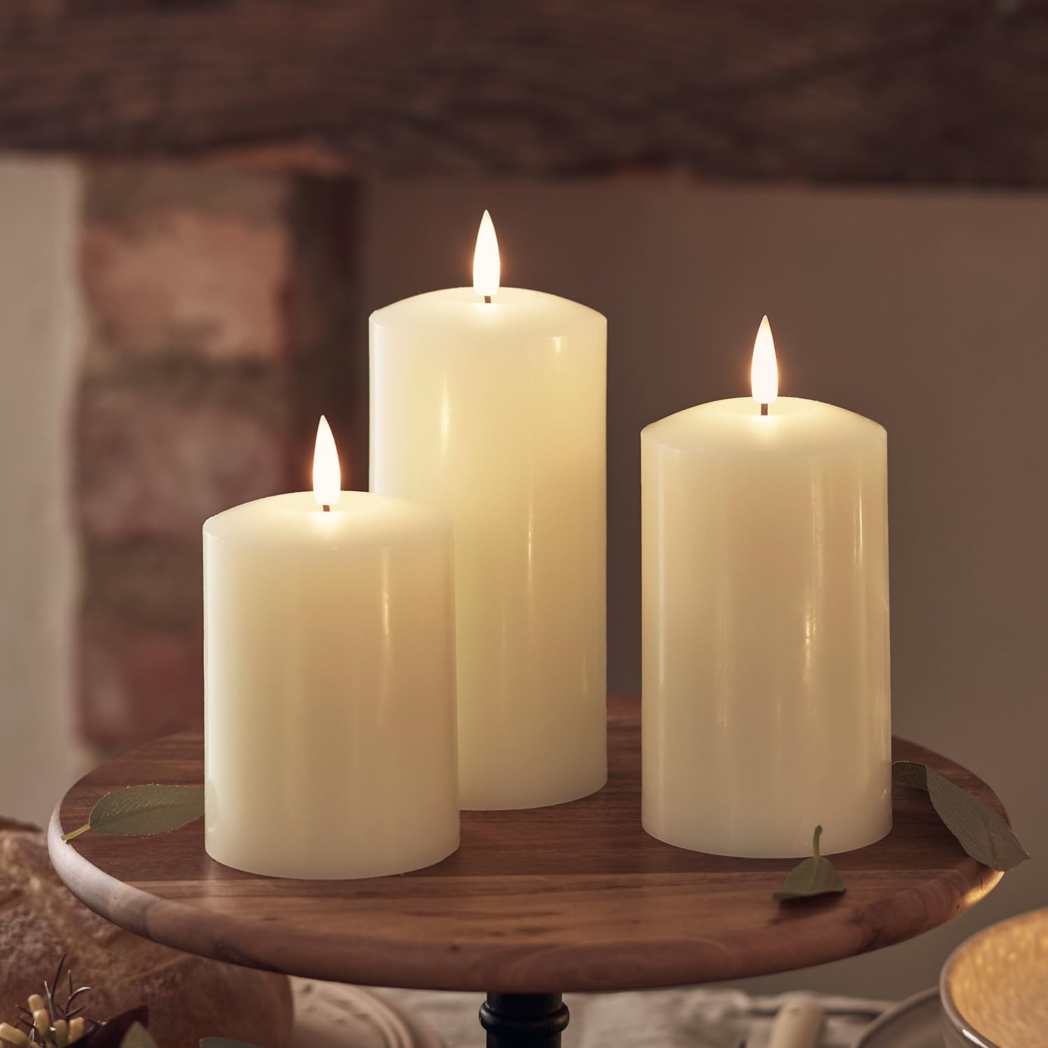 Lights4fun TruGlow Juego de 3 velas LED recargables con temporizador, cera real, funciona con pilas, recargables por USB
