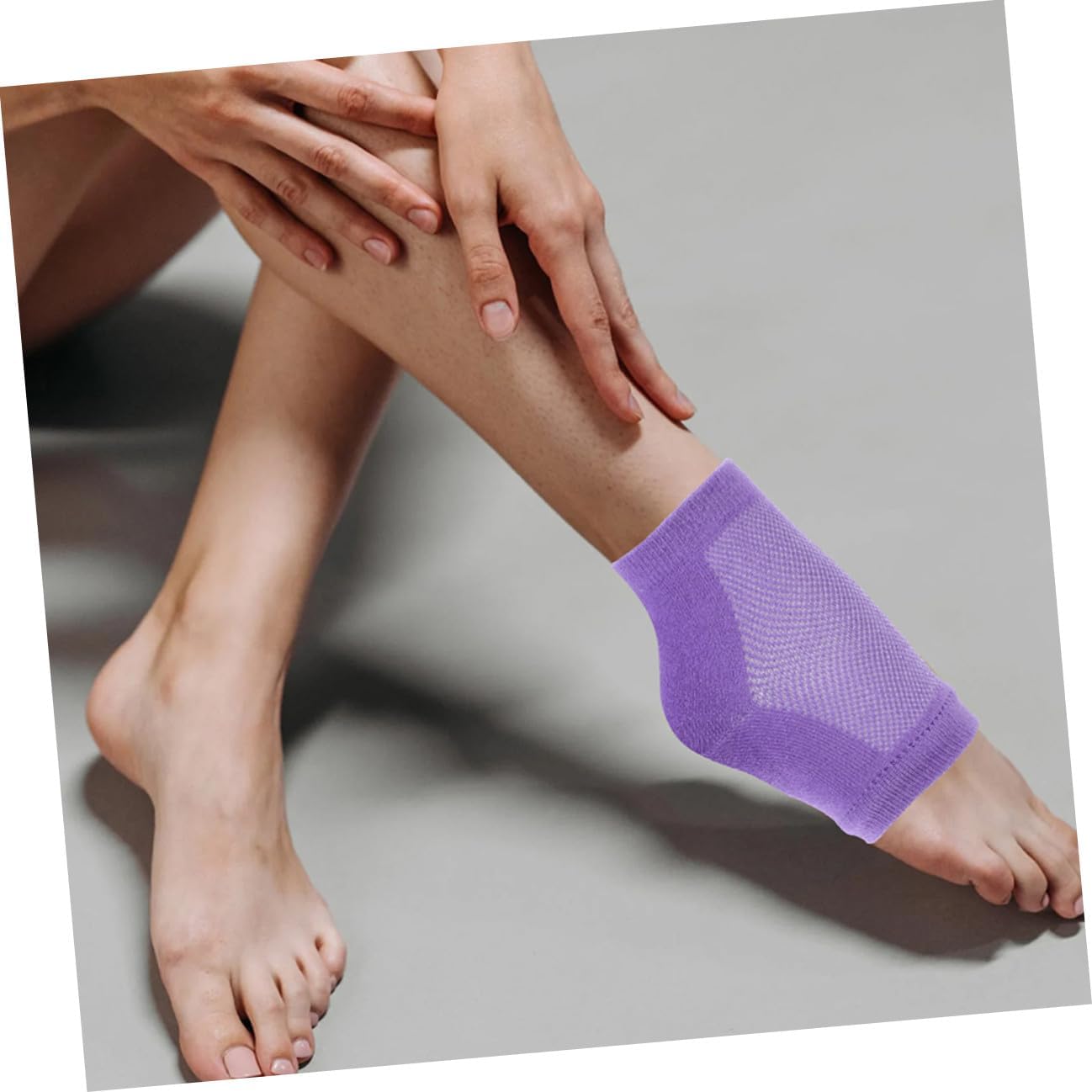 4 Pairs Washable Elastic Gel Heel Socks Moisturizing Foot Sleeves for Women Reusable Breathable Foot Care Socks for Cracked Heels