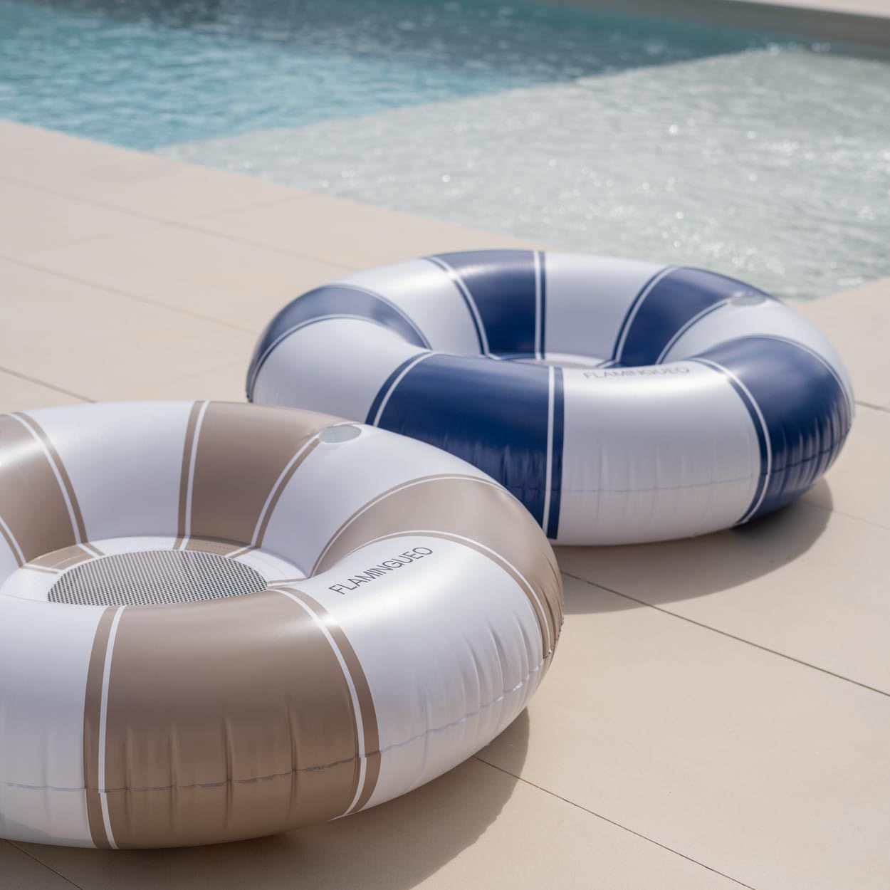 Flamingueo Schwimmring Erwachsene - Für Strand und Pool - Getränkehalter - Donut-Form - Strapazierfähiges PVC - Doppelventil - Zweifarbiges Design