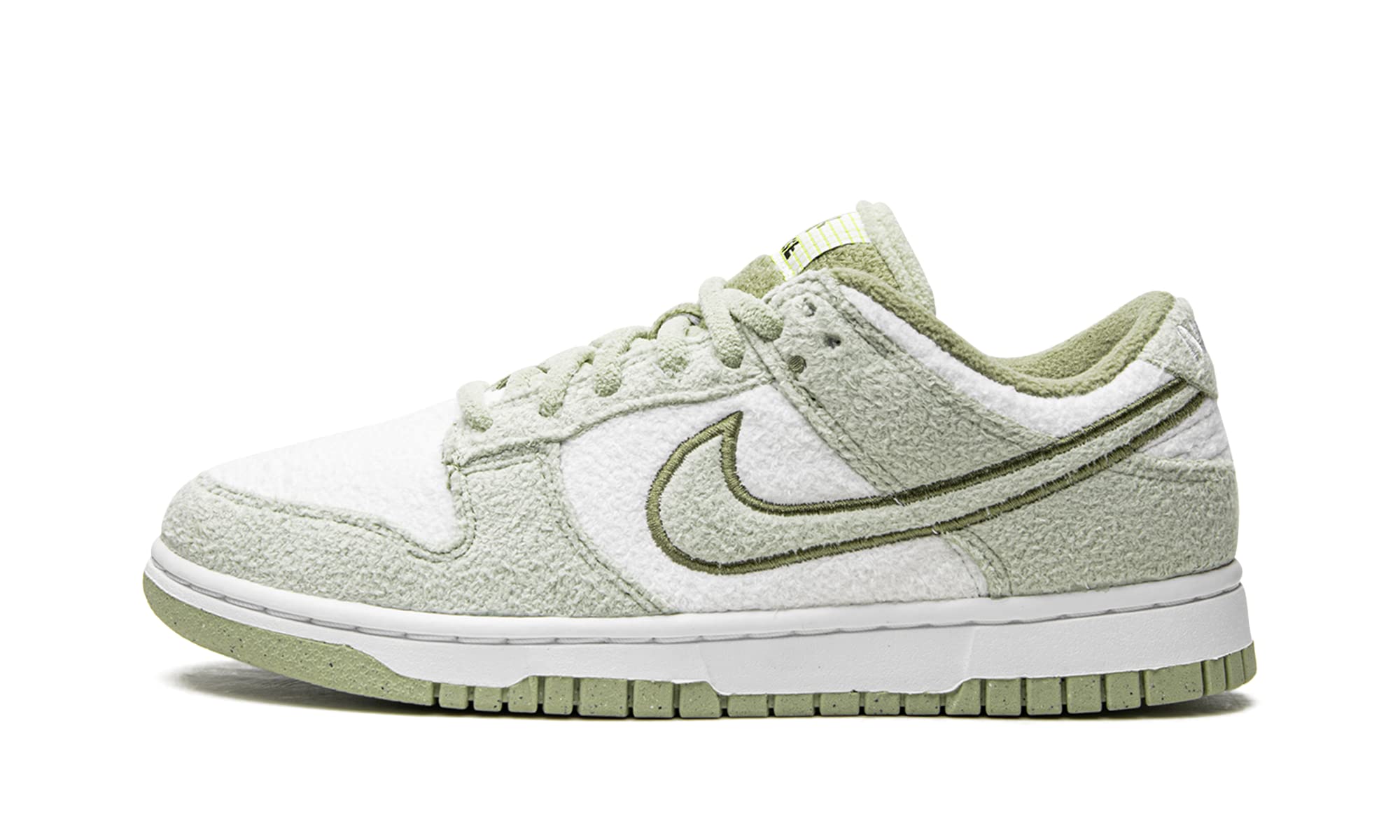 Nike Women's W Dunk Low Basketball Shoes