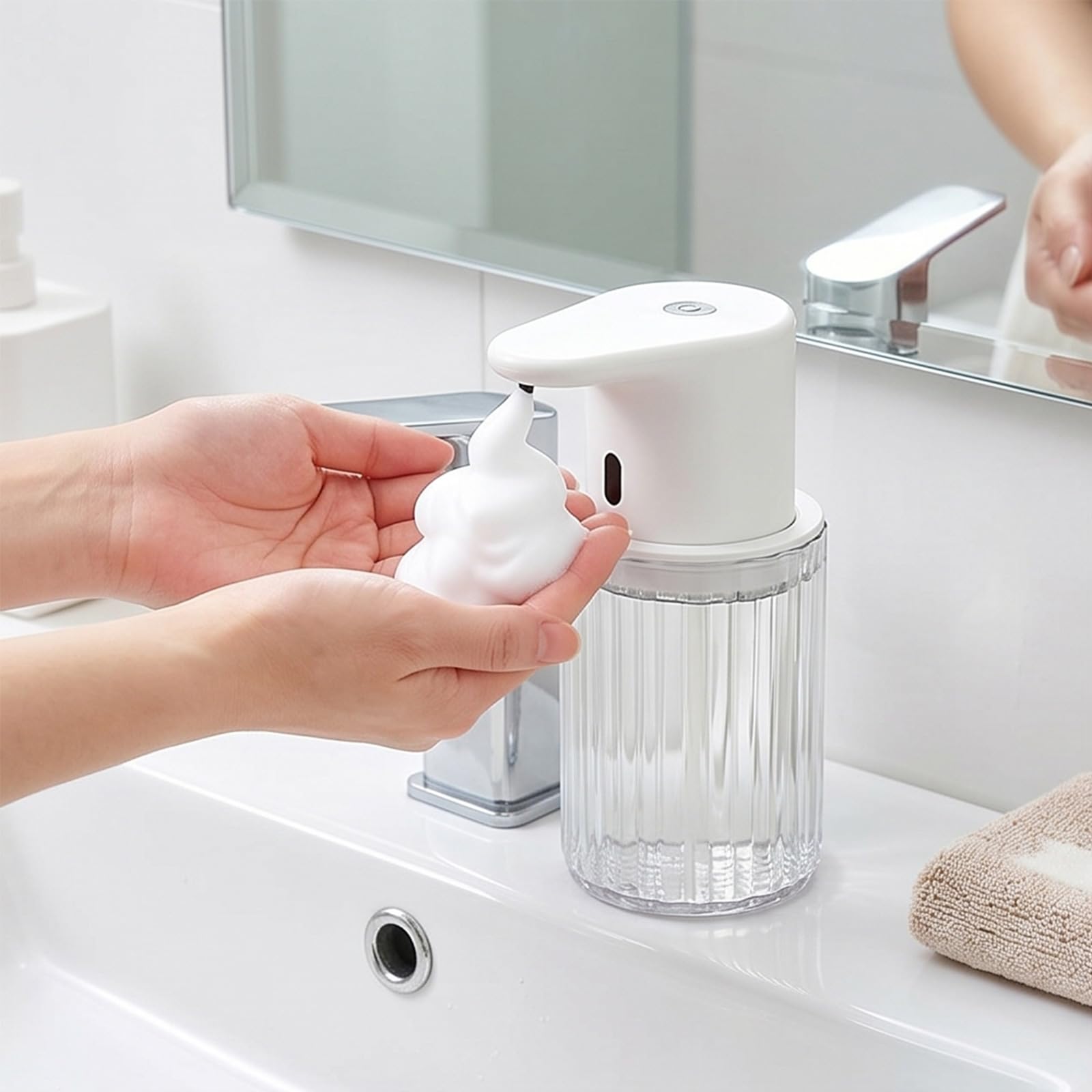 PANGBOER Dispenser Automatico Sapone da Bagno Dispenser Sapone da 300 ml Dispenser detersivo Regolabili a 3 Livelli Accessorio da Bagno Moderno e duraturo