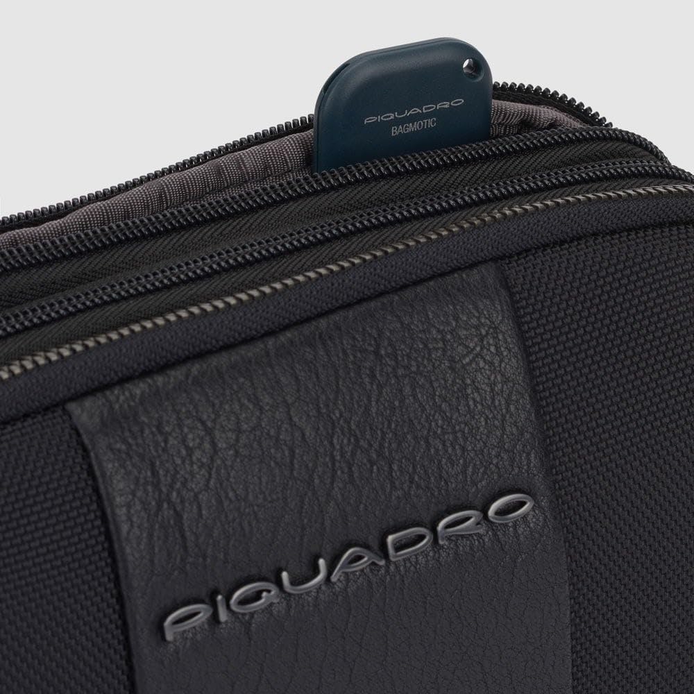 Pochette uomo a due scomparti in tessuto riciclato
