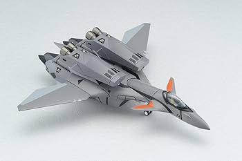 やまとマクロスプラス 完全変形 1/60 VF-11B with スーパーパック やまとマクロスシリーズ マクロスプラス 1/60 完全変形 VF-11B