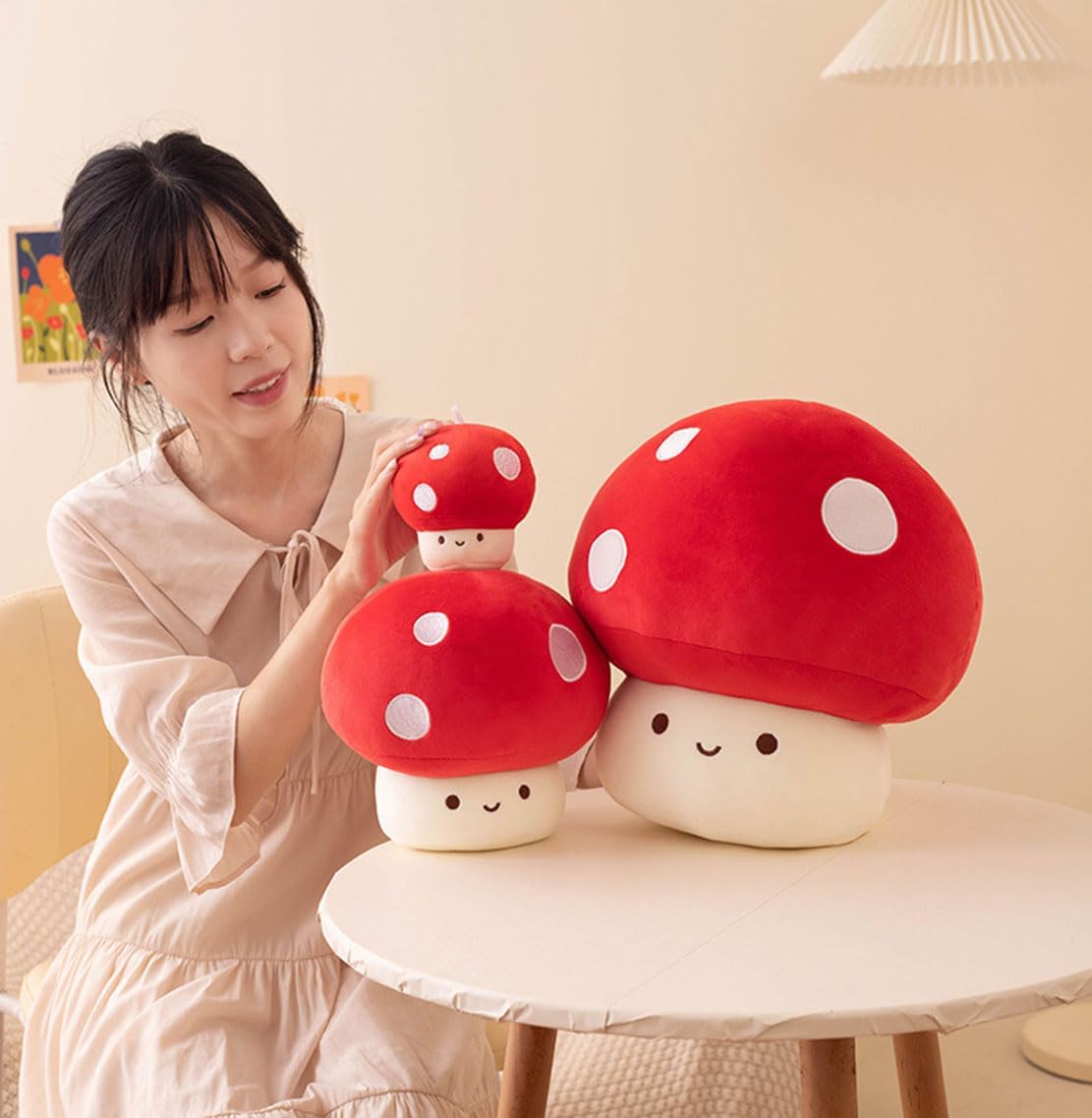 Cute Mushroom Decorative Pillow (1, Red, 9in)