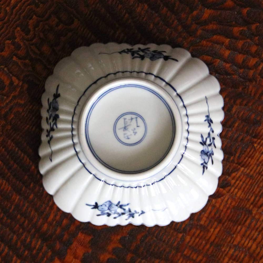 Amazon.co.jp: 山本長左 宮内庁御用達 九谷焼 中鉢 桃華唐草文 磁器