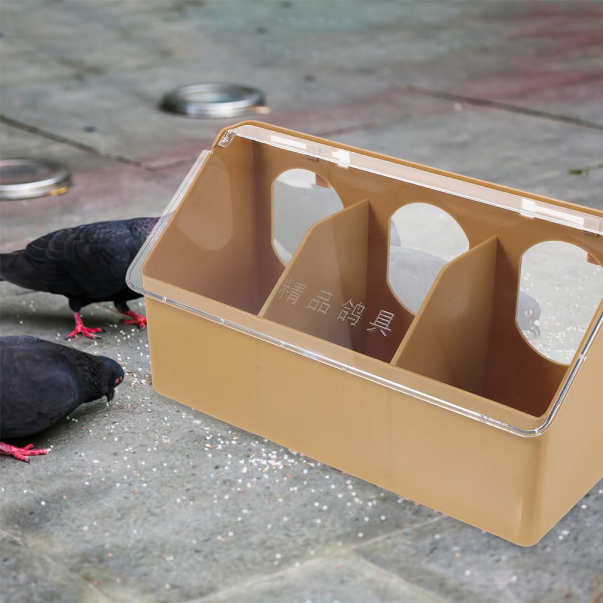 Comedero Colgante Fácil de Limpiar E Instalar para Pájaros de Plástico 2 Piezas Marrón Adecuado para Jaulas de Mascotas y Alimentación de Aves