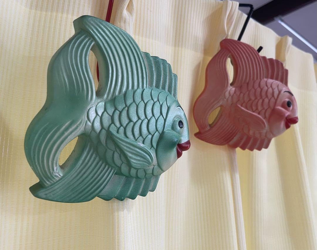 ミラースタジオ社　ミッドセンチュリー　アメリカン　石膏壁飾り　夫婦仲金魚2匹 Amazon.co.jp: ミラースタジオ社 ミッドセンチュリー アメリカン