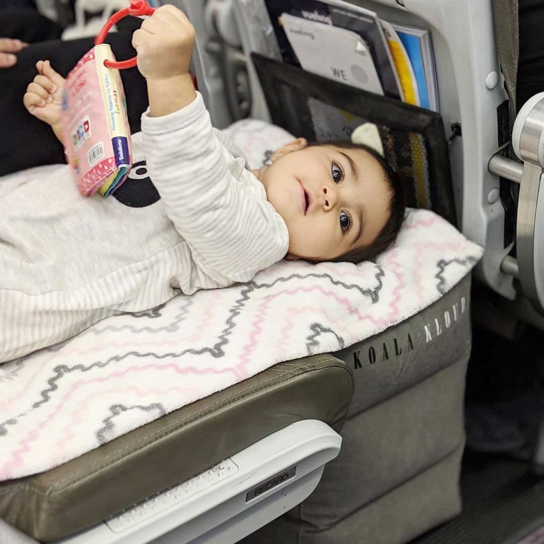 Koala Kloud - Reposapiés de viaje, paquete de 2, almohada inflable para reposapiés, reposapiés de avión para vuelos, reposapiés de asiento de coche, cama de avión para niños pequeños, accesorios de