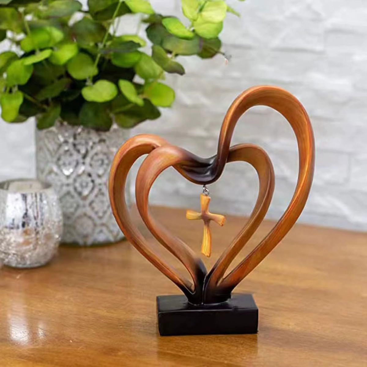 iplusmile Herzstatue und Leicht zu Reinigender Oberfläche Herzförmige Desktop aus Kunstharz mit Detaillierter Handwerkskunst für Wohnzimmer und Hochzeitsfeiern