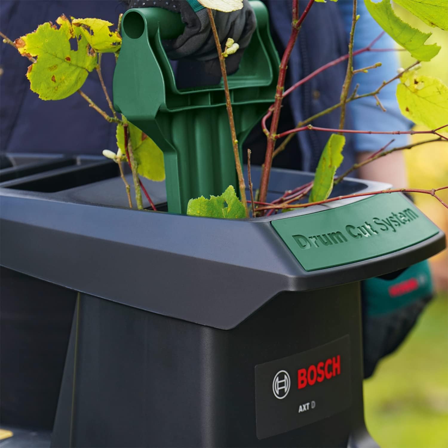 Close-up of Bosch Drum Cut System hopper