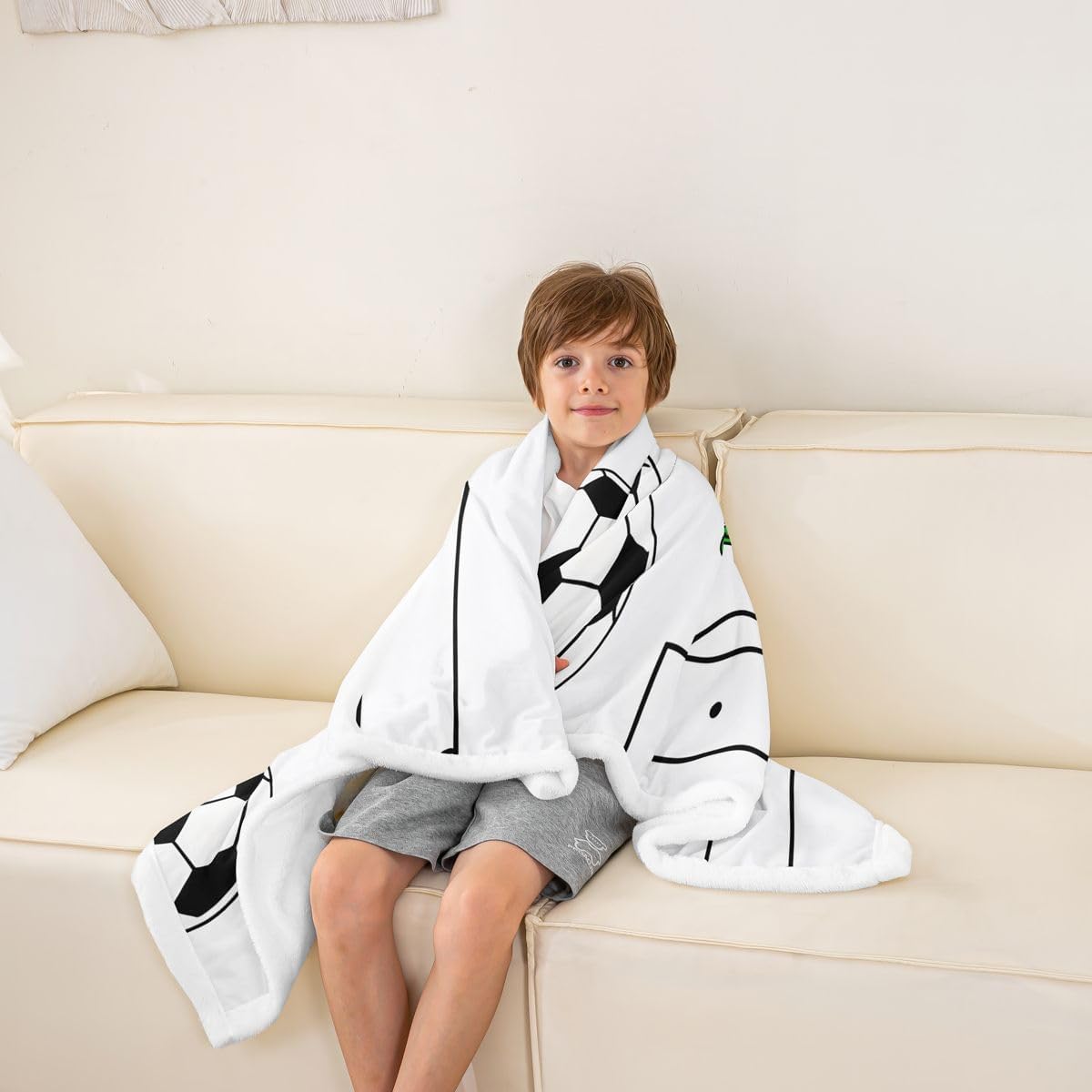 Erosebridal Soccer Fleece Throw Blanket for Kids Girls Boys Personalized Initial B Sherpa Blanket Baby Size,Sports Theme Fuzzy Plush Soccer Court Toddler Blankets for Bedroom Living Room