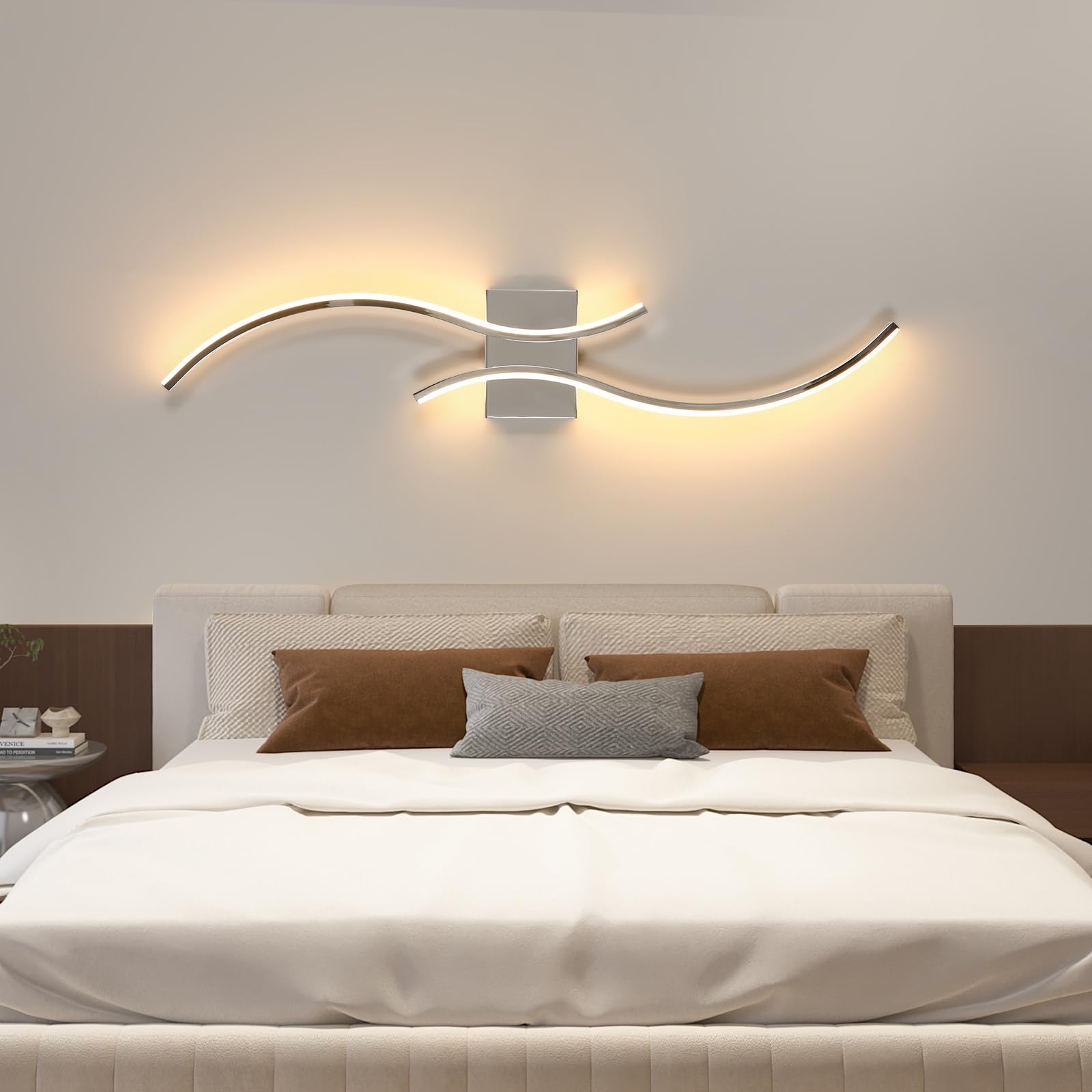 Comely Wewnętrzny Kinkiet LED, 32W Światło Liniowa Lampa Ścienna, Nowoczesne Aluminiowe Kinkiety Regulowane Z Pilotem Do Sypialni Korytarza Salonu Schodów (Chrom, 80CM)