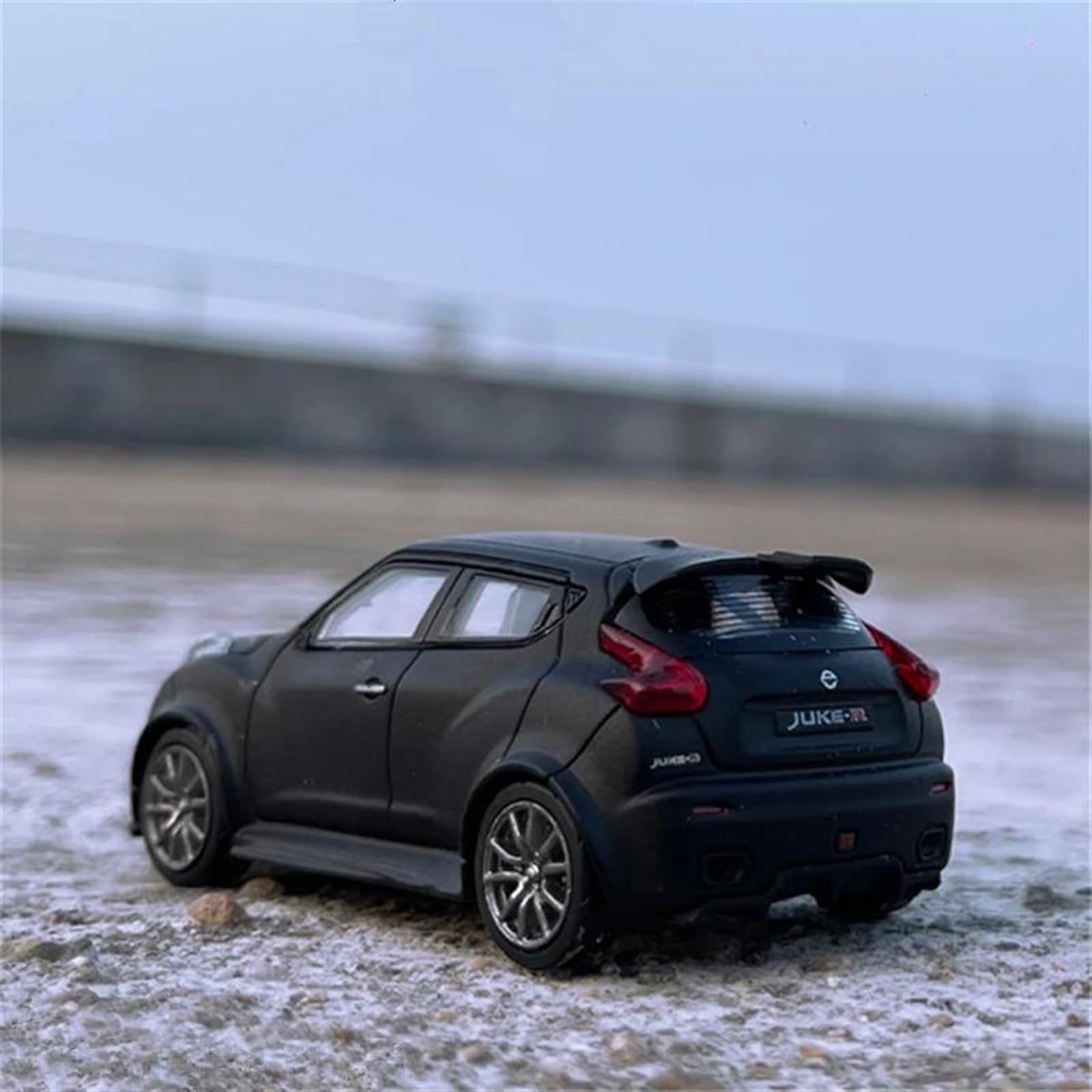 Réplica De Coche Vehículos De Motor 1/64 para Nissan Juke R SUV Coche En Miniatura De Aleación Diecast Metal Mini Vehículos Simulación Réplica Coleccionable Coche Modelo a Escala (Color : Black)