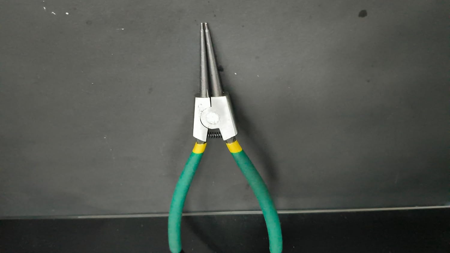4-piece Snap Ring Plier Set, 7 in (17.8 cm) Round Nose C-Clamp, for Snap Ring Removal, with green Storage Case