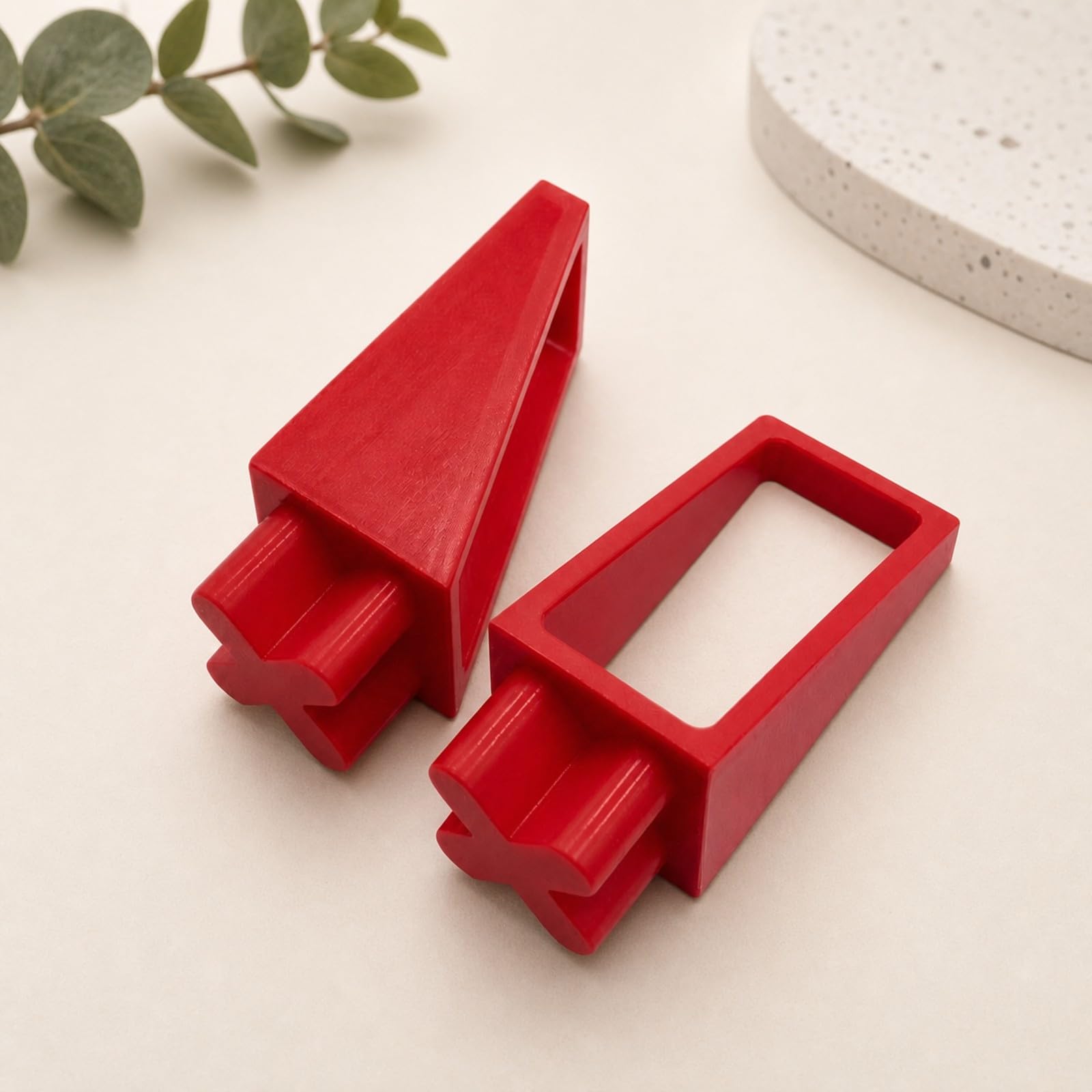 MERIGLARE 16 Piezas Red para Camión Resistente | Universal, Carga con Clip Montaje, compacta, Separador Cama Ajustable, Transportistas, Repartidores, Rojo