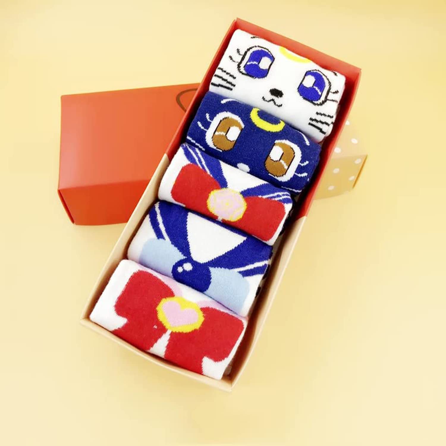 【新品】セーラームーン　ソックス（8足） 新品】セーラームーン ソックス（8足）