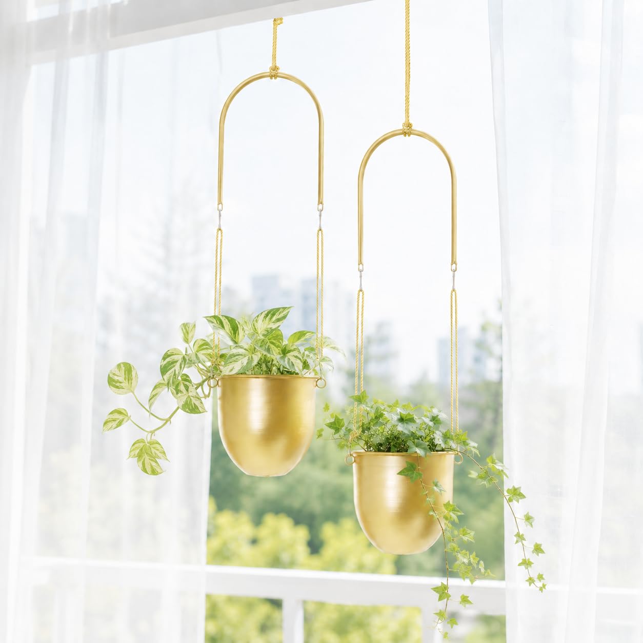 AceList Lot de 2 pots de fleurs suspendus dorés à suspendre de 14 cm pour plantes d'intérieur, maison, balcon, jardin et terrasse – Jardinières à suspendre avec corde de chanvre