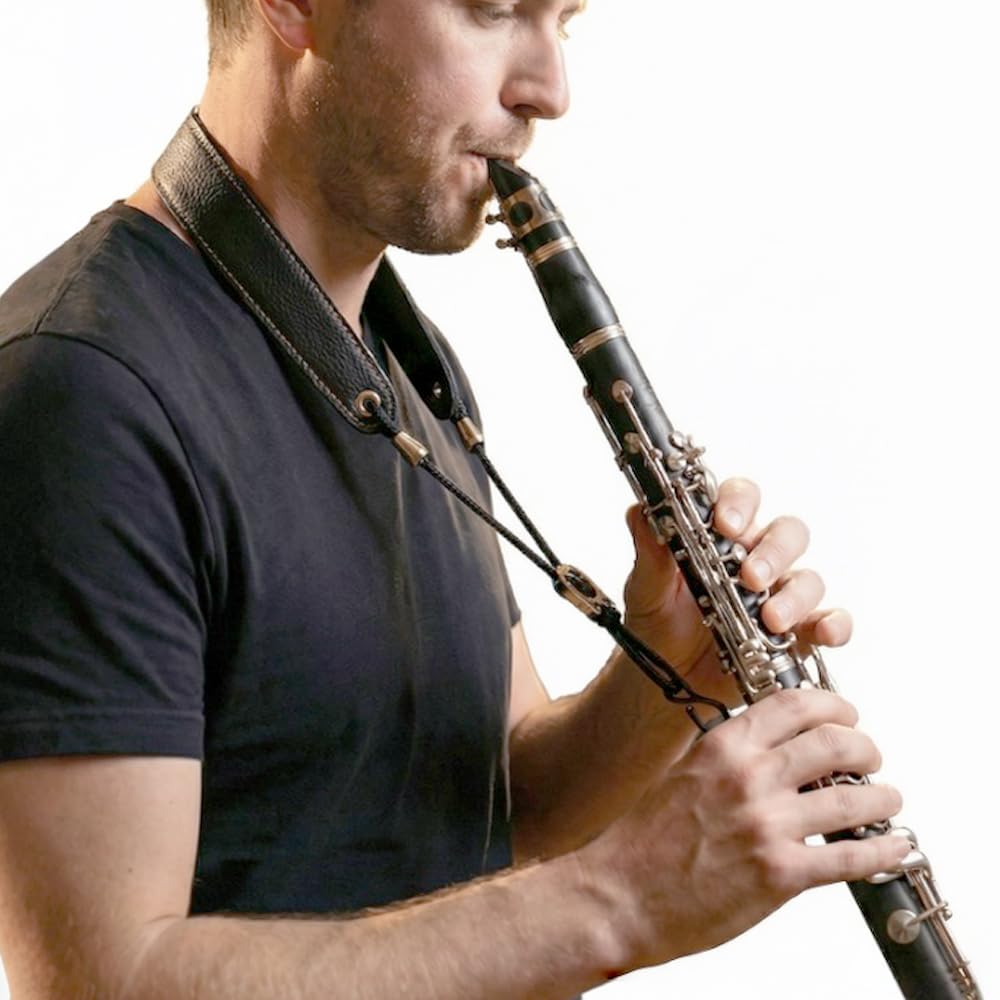 Correa ajustable para el cuello para clarinete: diseño ergonómico que alivia la tensión de la mano, soporte acolchado suave para clarinetes BB y A