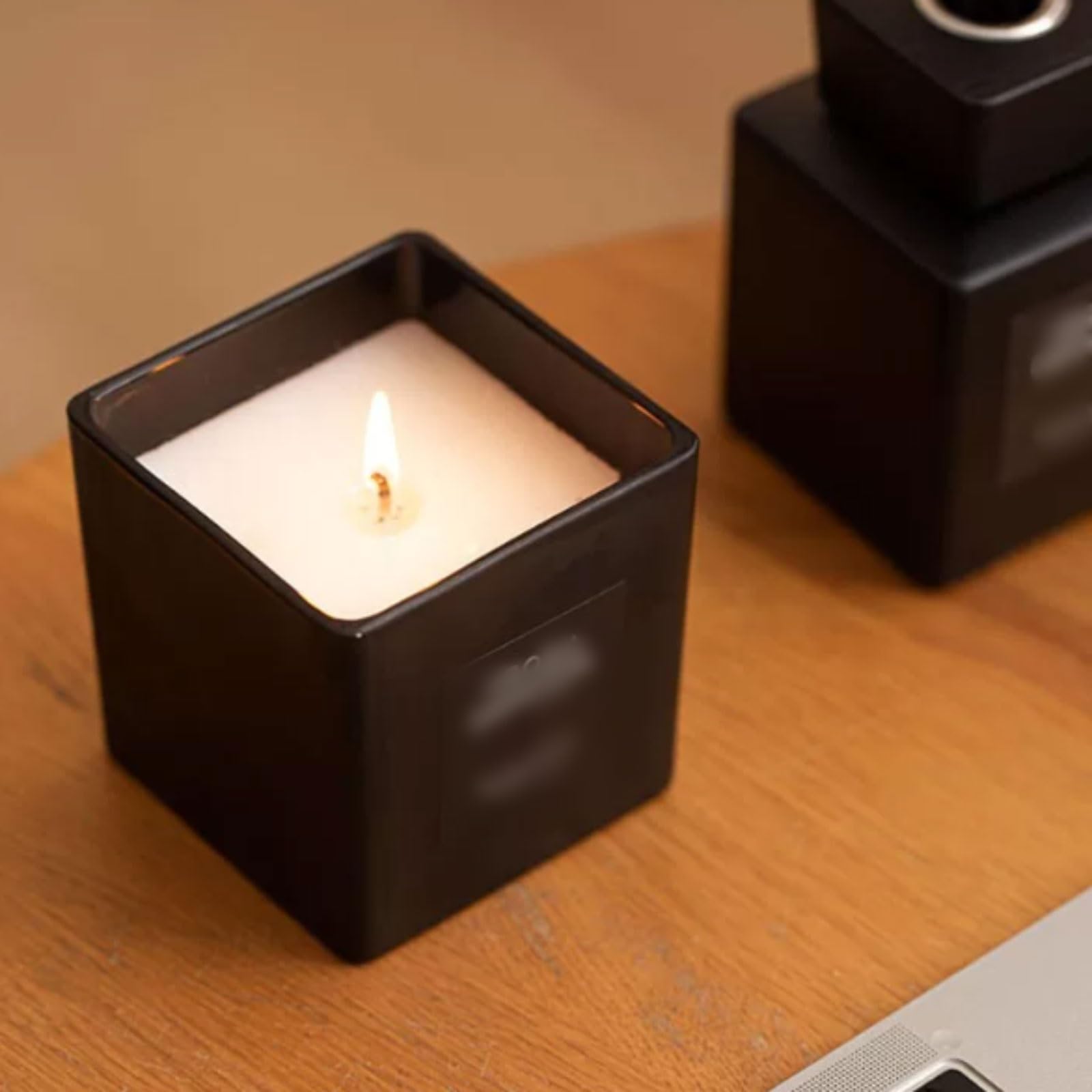 Velas de vidrio, vela cuadrada de aromaterapia hecha con cera de soja y aceites esenciales de larga duración for dormitorio, oficina y fiesta(Rot)