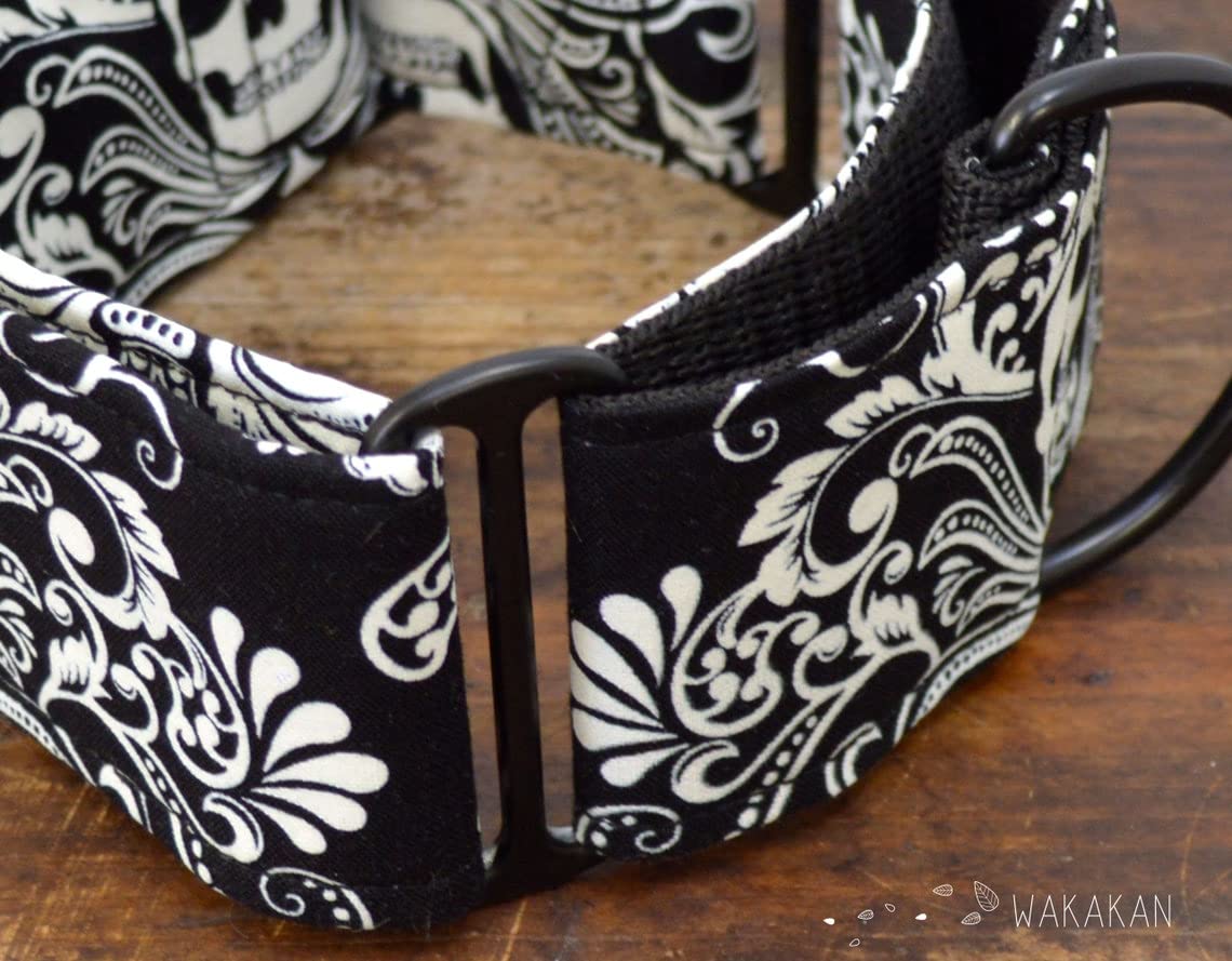 Collare per cani martingale: Victorian Skull Glow In The Dark, fatto a mano in Spagna da Wakakán