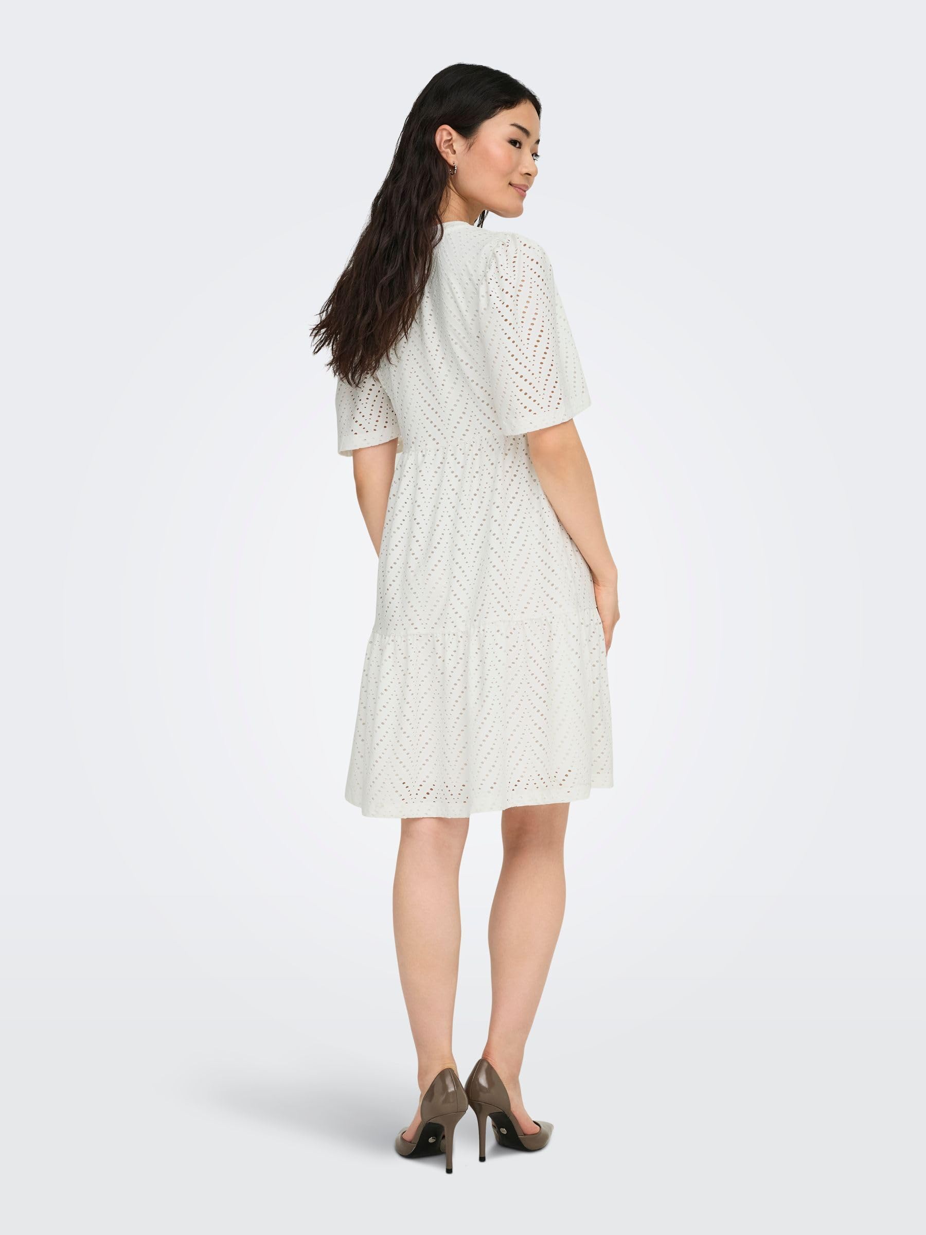 JDY Abito Corto Donna in Pizzo Ricamato Mini, Sciolto Maniche Corte, Collo Tondo, Lunghezza al Ginocchio JDYCARLA