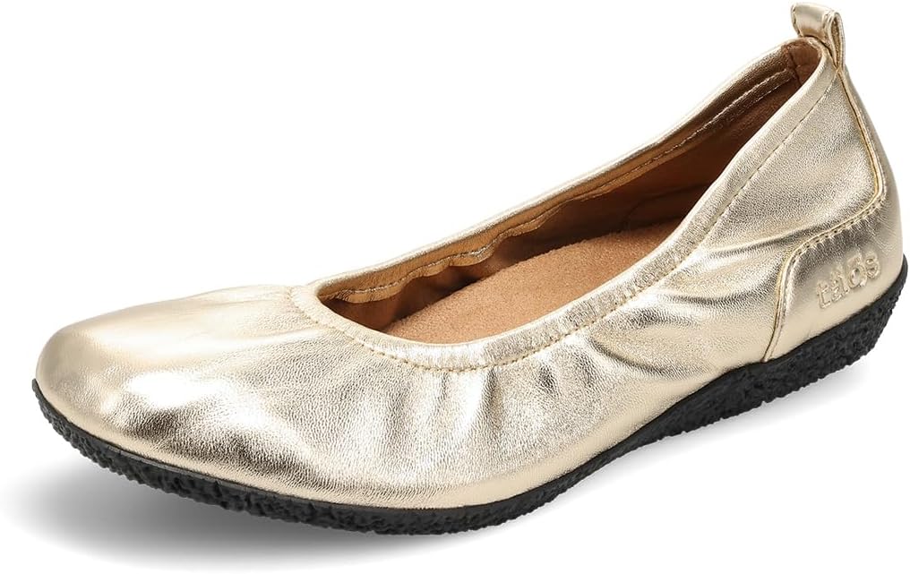 Taos Footwear Women's Chit Chat Flat