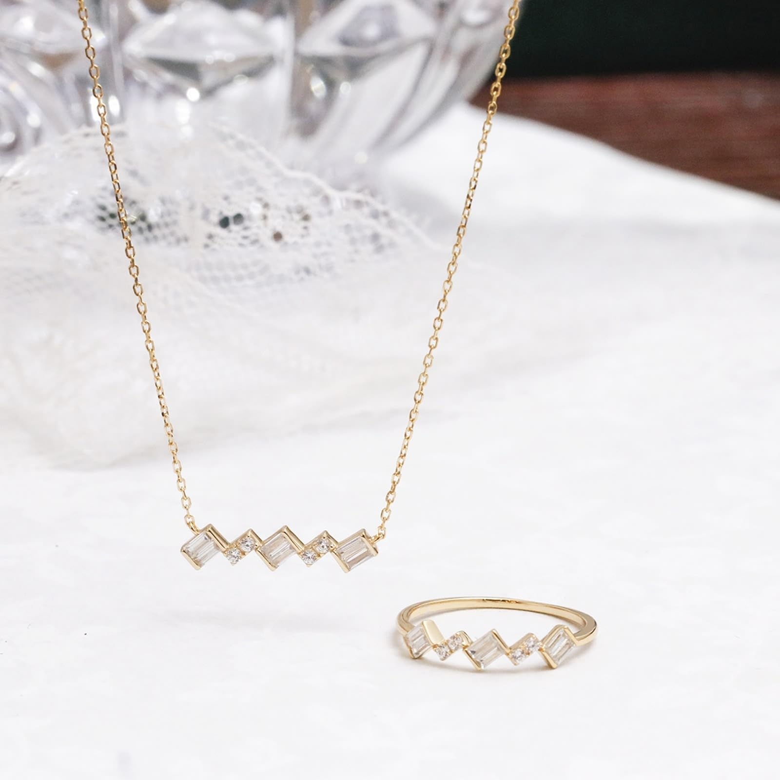 Anillo de compromiso de oro auténtico de 9 K/14 K/18 K con moissanita baguette, forma clásica