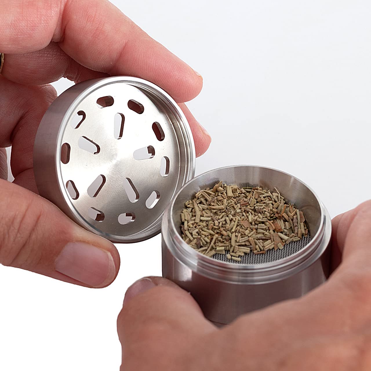 Sunmondo Grinder - Grinder in acciaio INOX, 4 pezzi, 45 x 45 mm, con raschietto per polline