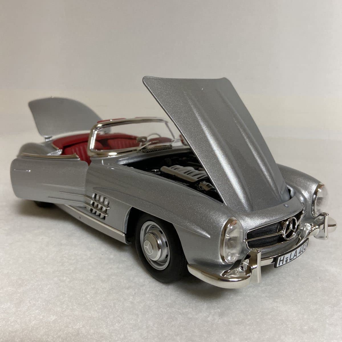 Amazon.co.jp: NOREV/NOREV: 1/18 Mercedes-Benz 300SL Roadster