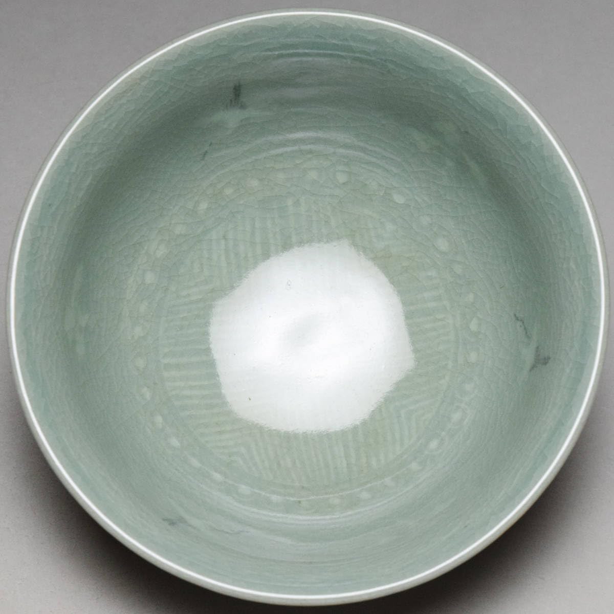 Amazon.co.jp: 芸井青磁瑞鶴茶碗共箱茶道具抹茶碗高麗茶碗【c-033